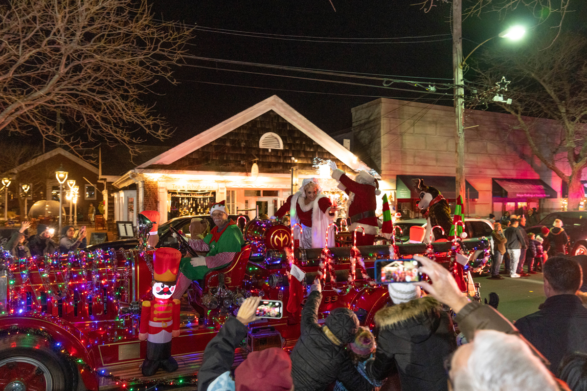 Greenport hosts annual Christmas parade Photos The Suffolk Times