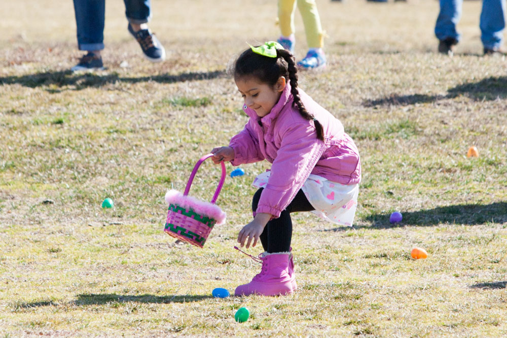 Kids were on the hunt for Easter eggs Saturday morning in Southold. (Credit: Katharine Schroeder)