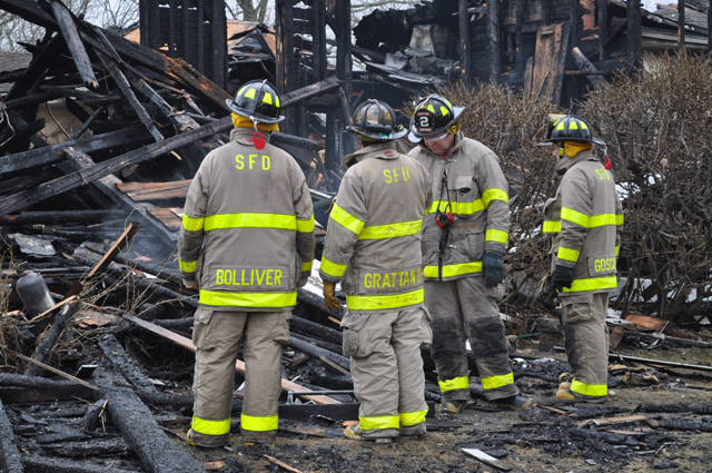 Firefighters continued to battle the blaze Sunday morning. (Credit: Grant Parpan)