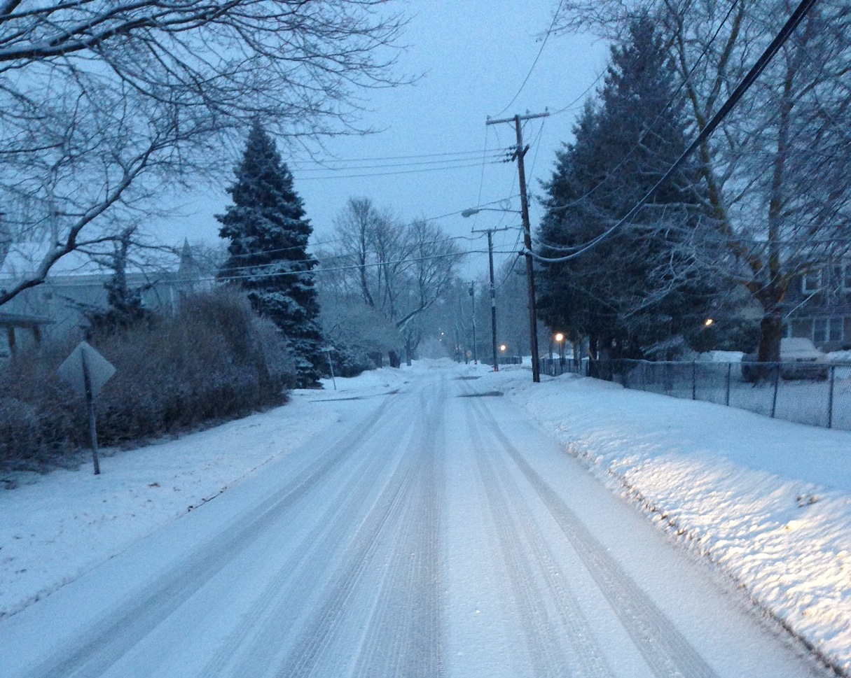 Ninth Street in Greenport was blanketed in snow around 6 a.m. Thursday morning. (Credit: Jason Zaweski) 