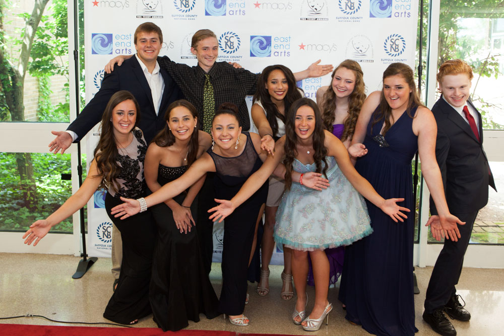 Students from host Center Moriches High School. (Credit: Katharine Schroeder)