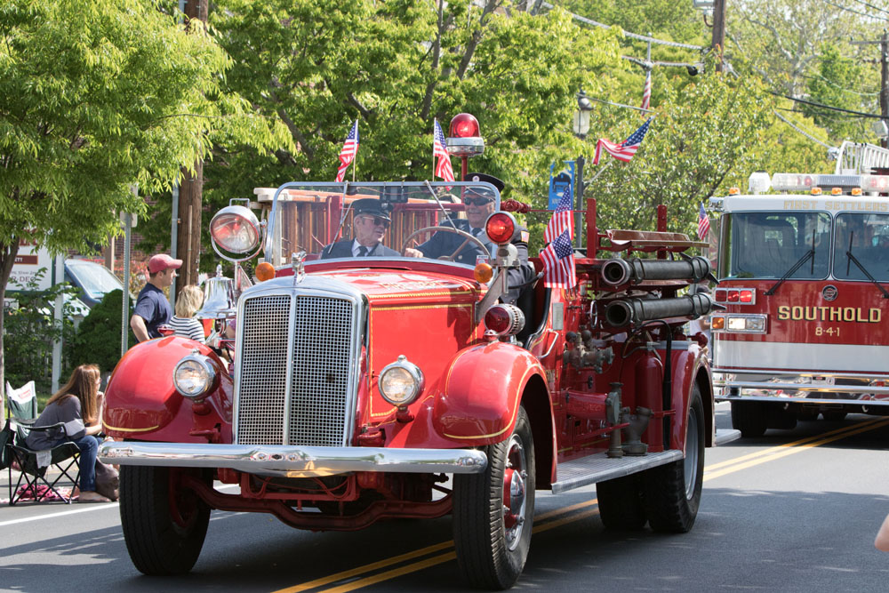The official Southold Town Memorial Day was held in Southold village, proceeding from Boisseau Avenue and Main Road to Griswold-Terry-Glover American Legion Post 803 at Tuckers Lane. (Credit: Katharine Schroeder)