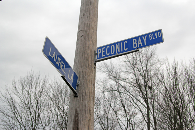 Peconic Bay Blvd