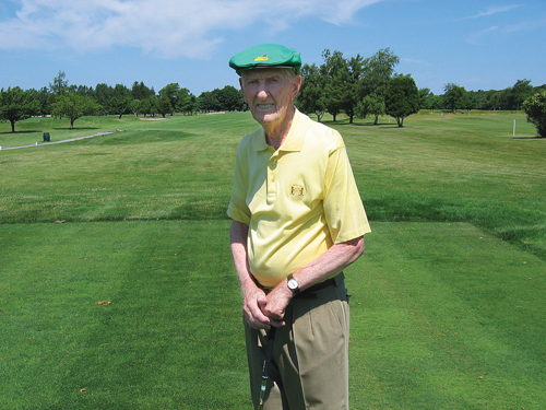Chet Zelenski, 91, of Greenport has been a member of Southampton Golf Club for 71 years. (Credit: Jay Dempsey)