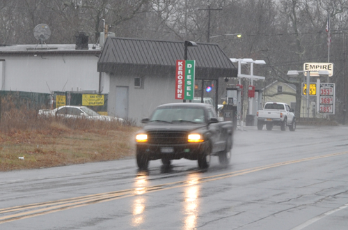 GRANT PARPAN PHOTO | A wintry mix began falling    on the North Fork about 9:30 a.m.