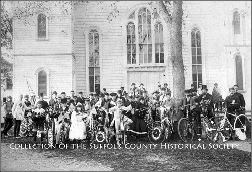 A group photo of Greenport residents circa 1890 in front of the Presbyterian Church. (Credit: Suffolk County Historical Society)